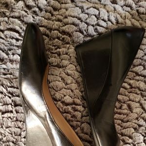 Black nine west leather wedges